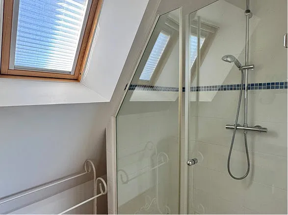 douche de la roseliere, gite normand pour 8 personnes