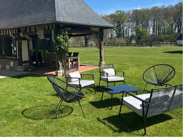 salon de jardin de la roseliere, gite normand pour 8 personnes